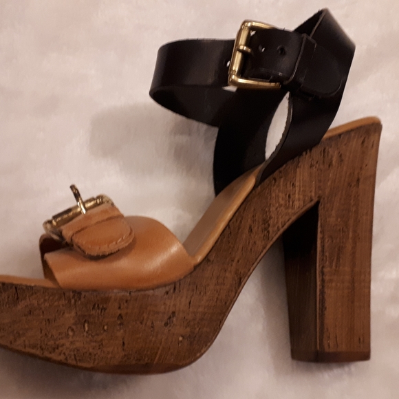 Ladies Sandals!! - Picture 3 of 6